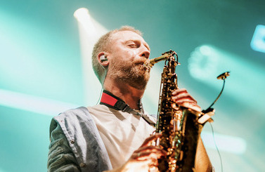 Zesp&oacute;ł ENEJ podczas Jarmarku nad jeziorem og&oacute;rkowym 92