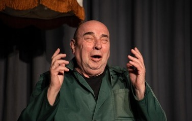 Adam Dzieciniak sztuka teatralna  "Kolega Mela Gibsona" 7