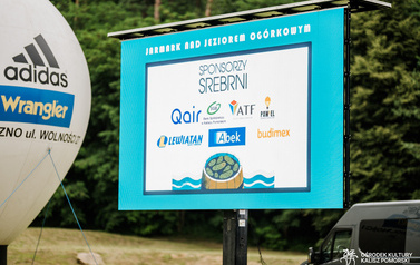 Piątek - Jarmark nad Jeziorem Og&oacute;rkowym, intensywny czas przygotowań do pierwszych atrakcji&nbsp; 63