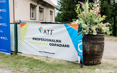 Piątek - Jarmark nad Jeziorem Og&oacute;rkowym, intensywny czas przygotowań do pierwszych atrakcji&nbsp; 98