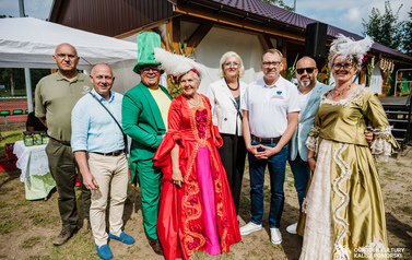 Ceremonia topienia beczek i teatr 1