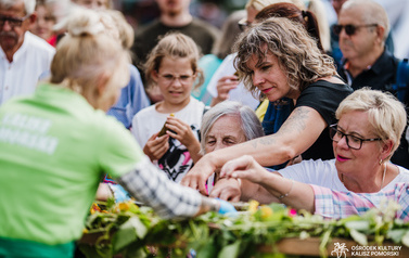 Ceremonia topienia beczek i teatr 15