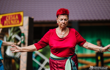 Ceremonia topienia beczek i teatr 49