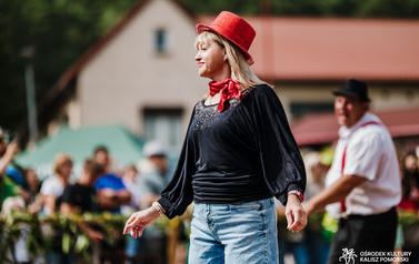 Ceremonia topienia beczek i teatr 62