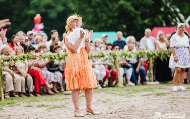 Ceremonia topienia beczek i teatr 151